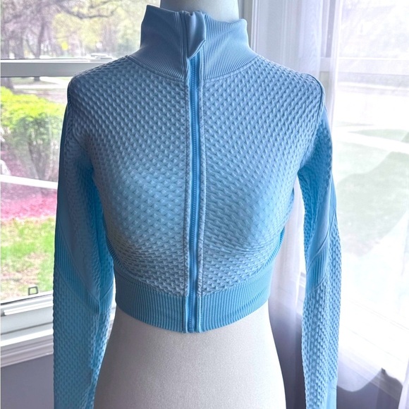 Light Blue Textured Activewear Pong Sleeve Full Zip Shirt - Picture 7 of 7
